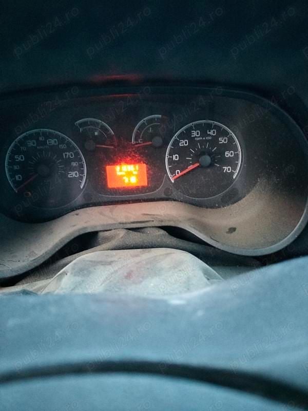 Second-hand Fiat Doblò 100 CP (73 kW) 2012 Alb Monovolum