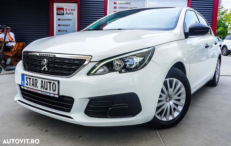 Alb Utilizat 2020 Peugeot 308 Allure Hatchback | 8.490 EUR (Preț bun) - Imagine 1/4