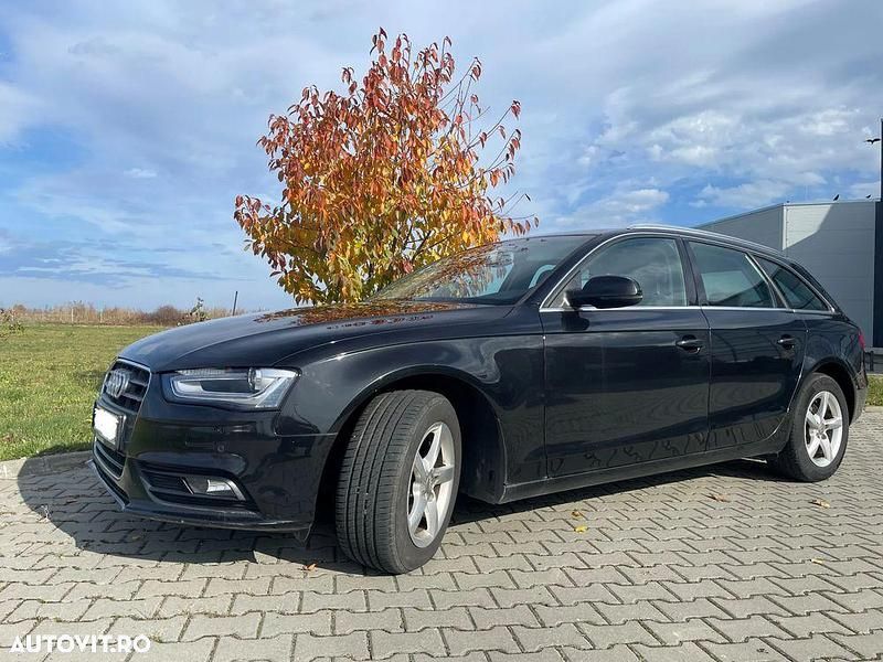 Culoarenegru Utilizat 2013 Audi A4 Break | 9.200 EUR (Preț OK) - Imagine 1/4