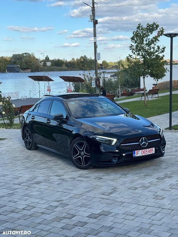 Second-hand Mercedes A180 136 CP (100 kW) 2020 Culoarenegru Berlinǎ