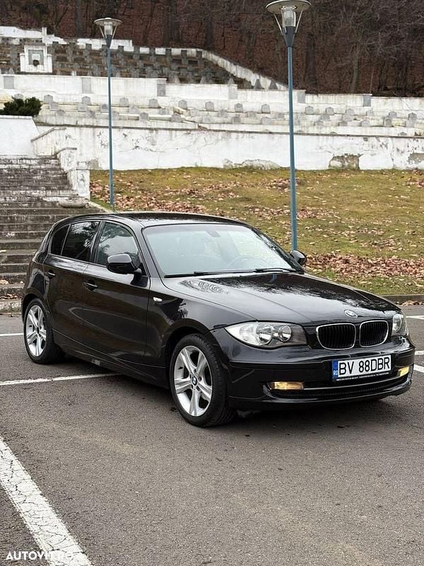 Culoarenegru Second-hand 2010 BMW 116 Lifestyle Hatchback | 5.250 EUR (Preț OK) - Imagine 1/4