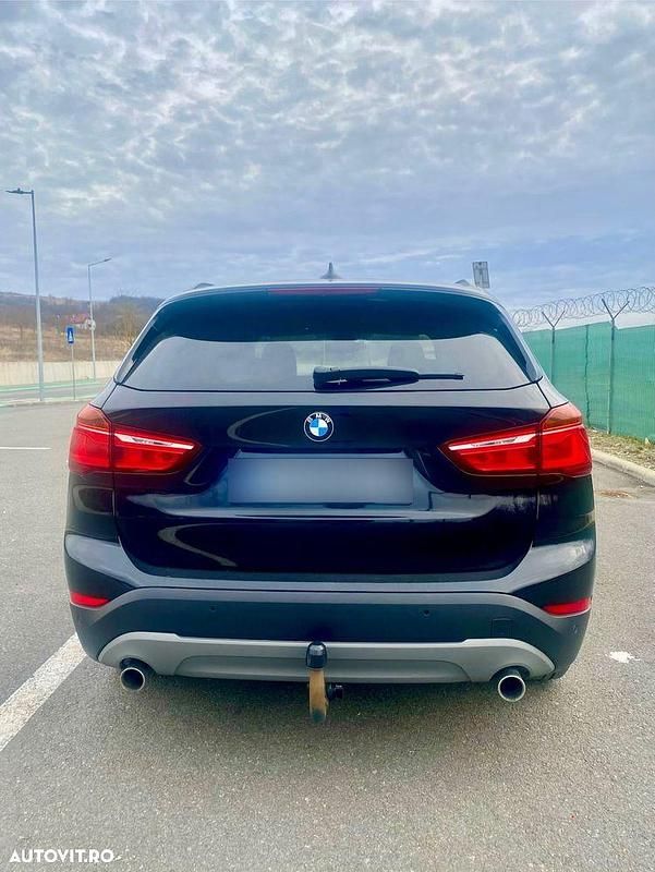 Second-hand BMW X1 Comfort Edition 190 CP (139 kW) 2017 Culoarenegru SUV
