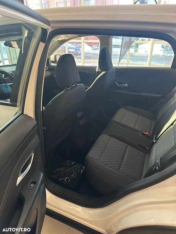 Nouă MG ZS 116 CP (85 kW) 2025 Culoarealb SUV