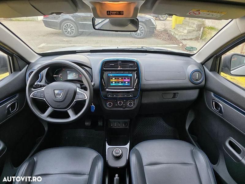 Second-hand Dacia Spring 32 kW (44 CP) 2021 Culoareargint Hatchback