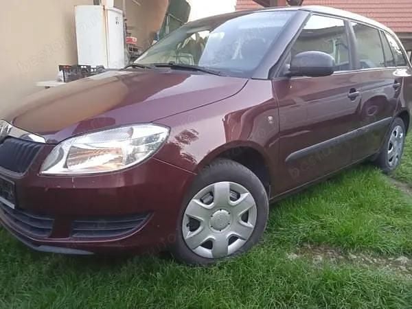 Utilizat 2011 Skoda Fabia Break | 2.790 EUR (Preț bun) - Imagine 1/4