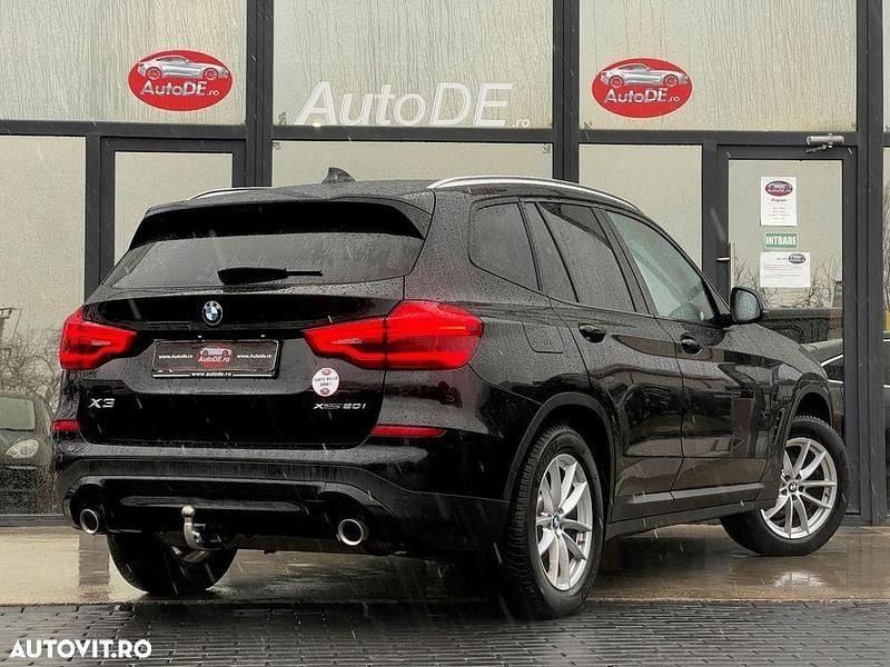 Second-hand BMW X3 Comfort Edition 184 CP (135 kW) 2020 Culoarenegru SUV