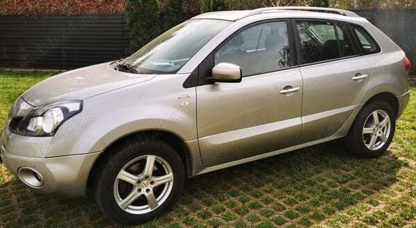 Argintiu Utilizat 2008 Renault Koleos Bose Edition SUV | 4.399 EUR (Preț OK) - Imagine 1/4