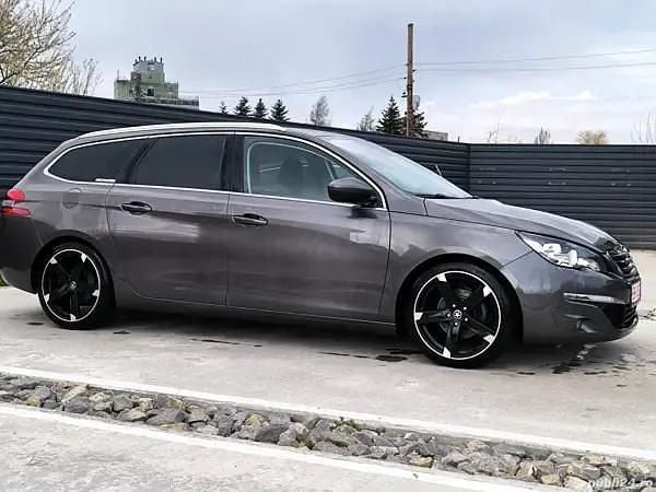 Maro Utilizat 2015 Peugeot 308 SW Style Break | 5.300 EUR - Imagine 1/4