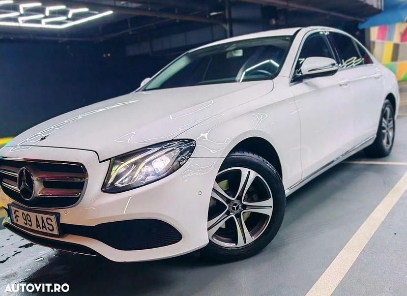 Culoarealb Utilizat 2018 Mercedes E200 Avantgarde Berlinǎ | 23.900 EUR (Super Preț) - Imagine 1/4
