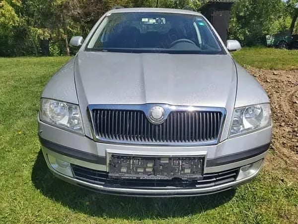 Utilizat 2007 Skoda Octavia Break | 1.899 EUR (Preț bun) - Imagine 1/4