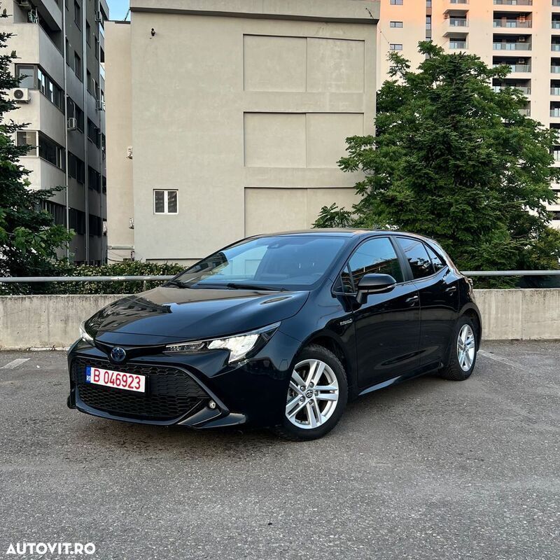 Negru Utilizat 2020 Toyota Corolla Business Edition | 17.490 EUR (Preț bun) - Imagine 1/4