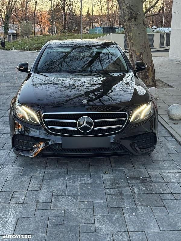 Second-hand Mercedes E300 Avantgarde 320 CP (235 kW) 2020 Culoarenegru Berlinǎ