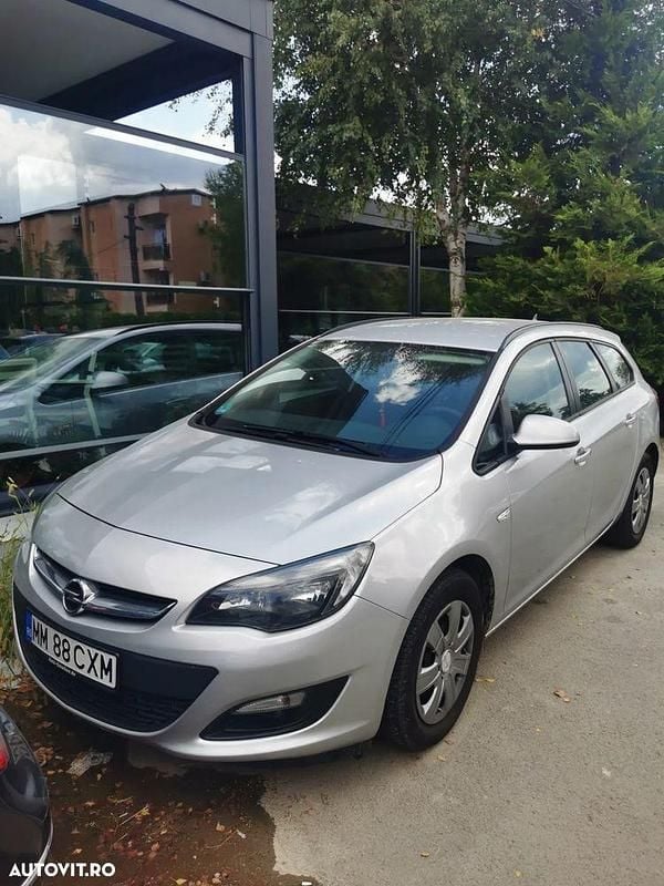 Culoaregri Utilizat 2016 Opel Astra Business Break | 5.200 EUR (Preț bun) - Imagine 1/4