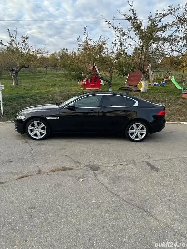 Second-hand Jaguar XF 270 CP (198 kW) 2016