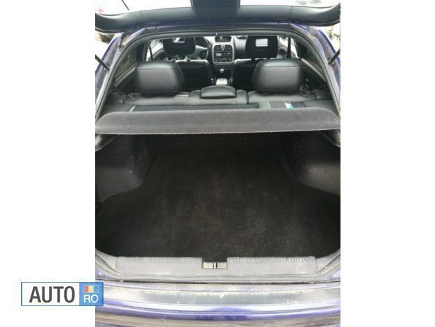 Second-hand Mitsubishi Carisma 115 CP (84 kW) 2004 Albastru Hatchback