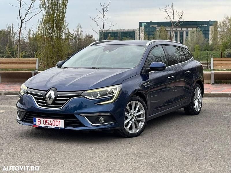 Culoarealbastru Utilizat 2017 Renault Mégane IV Intens | 9.950 EUR (Preț bun) - Imagine 1/4