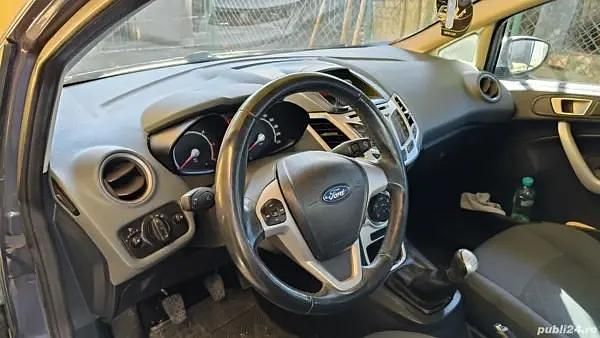 Utilizat 2012 Ford Fiesta Hatchback | 3.800 EUR (Preț OK) - Imagine 1/4
