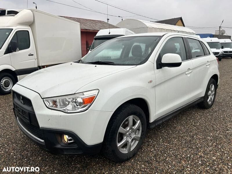 Alb Utilizat 2011 Mitsubishi ASX SUV | 6.750 EUR (Preț OK) - Imagine 1/4