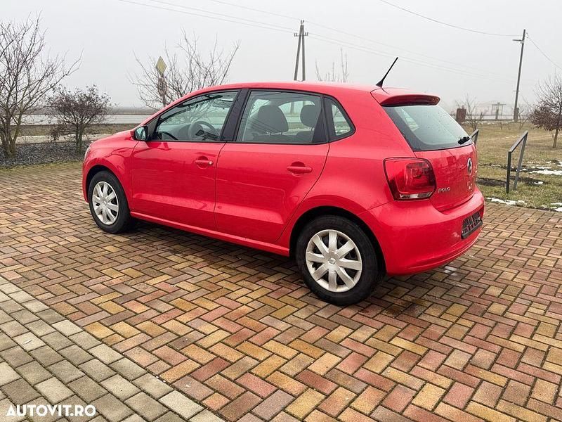 Second-hand VW Polo 70 CP (51 kW) 2010 Culoarerosu Hatchback