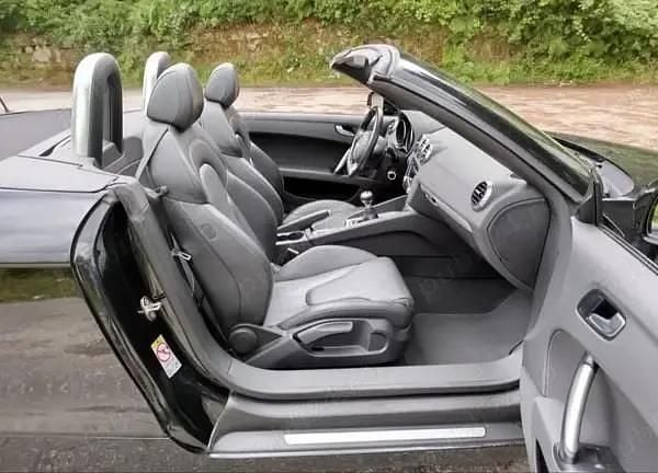 Second-hand Audi TT Roadster 160 CP (117 kW) 2010 Cabrio