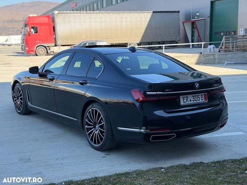 Second-hand BMW 730 Comfort Edition 286 CP (210 kW) 2019 Culoarenegru Berlinǎ
