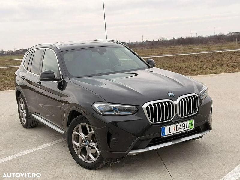 Culoarenegru Second-hand 2023 BMW X3 Luxury Line SUV | 33.450 EUR (Super Preț) - Imagine 1/4