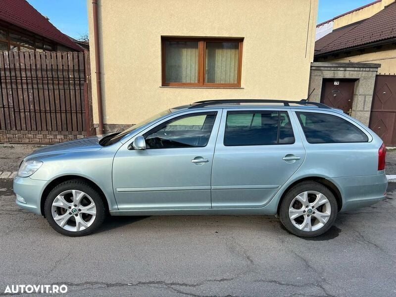 Verde Utilizat 2012 Skoda Octavia Business Line Break | 4.000 EUR (Super Preț) - Imagine 1/4