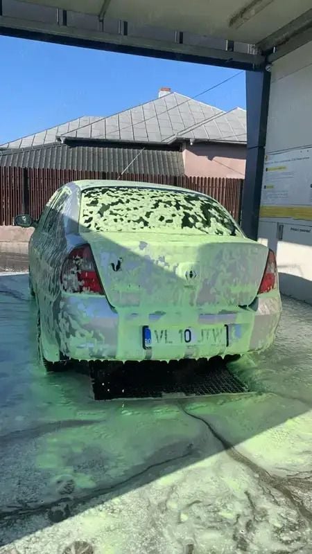 Utilizat 2007 Renault Symbol Berlinǎ | 1.000 EUR (Preț OK) - Imagine 1/4