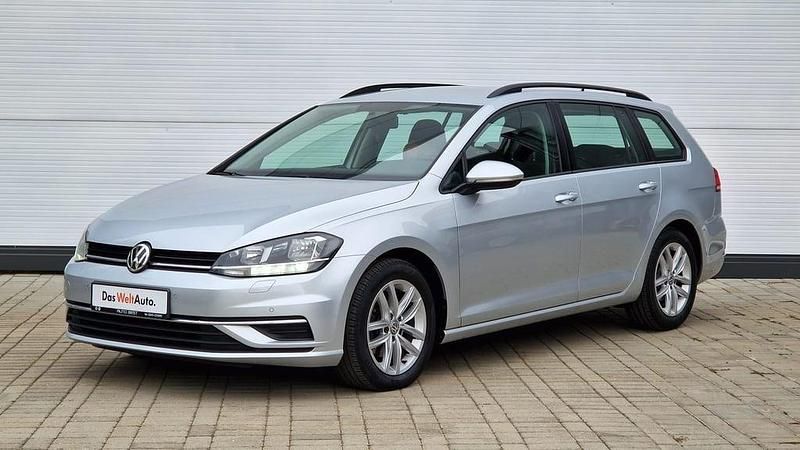 Gri deschis metalic Utilizat 2018 VW Golf VII Comfortline Break | 11.900 EUR (Puțin scump) - Imagine 1/4