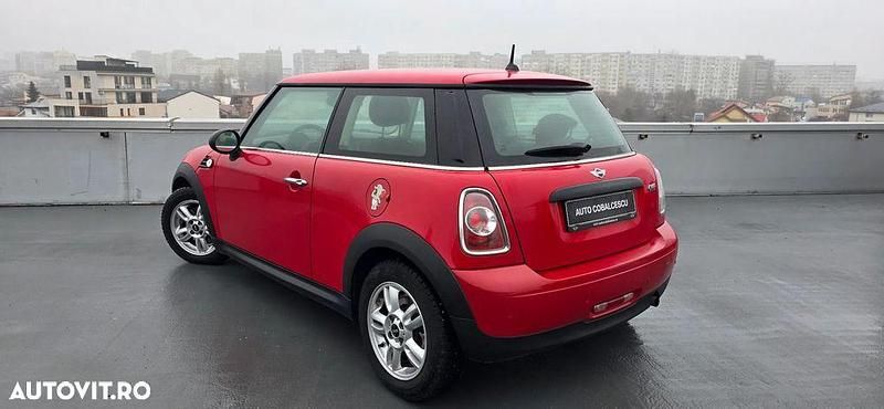 Second-hand Mini ONE 98 CP (72 kW) 2012 Culoarerosu Hatchback