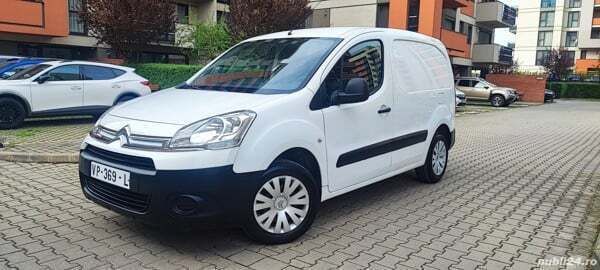 Alb Utilizat 2015 Citroën Berlingo Monovolum | 4.950 EUR (Preț bun) - Imagine 1/4