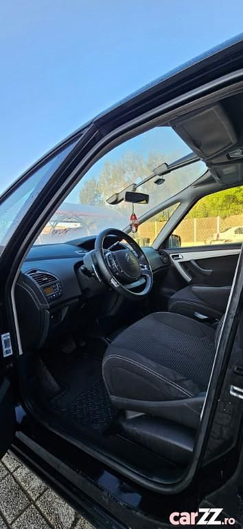Second-hand Citroën Grand C4 Picasso 156 CP (114 kW) 2011 Negru Monovolum