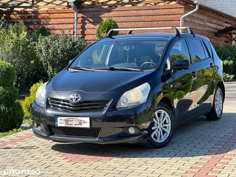 Negru Utilizat 2012 Toyota Verso Luna Monovolum | 5.900 EUR - Imagine 1/4