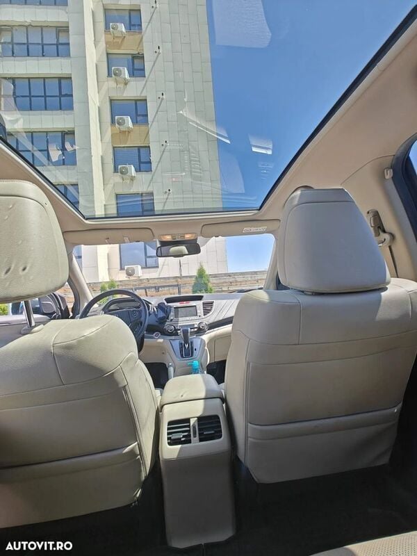 Gri Utilizat 2015 Honda CR-V Executive SUV | 12.700 EUR (Preț bun) - Imagine 1/4
