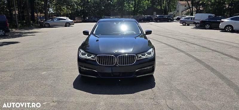Culoarenegru Utilizat 2018 BMW 740 Comfort Edition Berlinǎ | 30.990 EUR (Super Preț) - Imagine 1/4