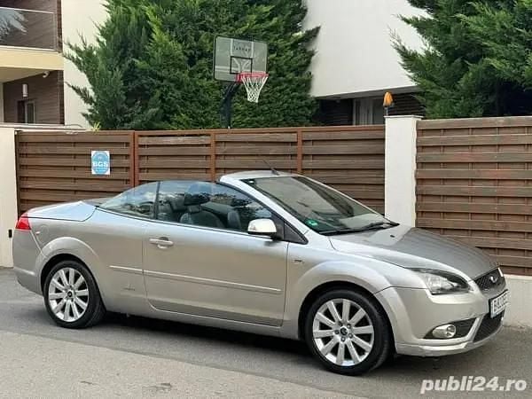 Bej Utilizat 2008 Ford Focus Cabrio | 2.990 EUR - Imagine 1/4