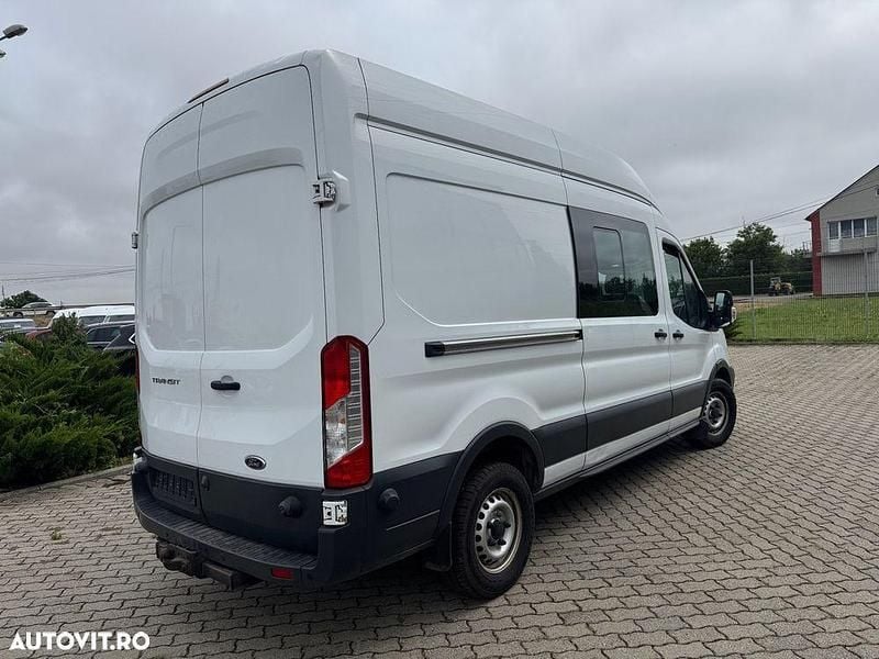 Second-hand Ford Transit Trend 130 CP (95 kW) 2019 Culoarealb Monovolum