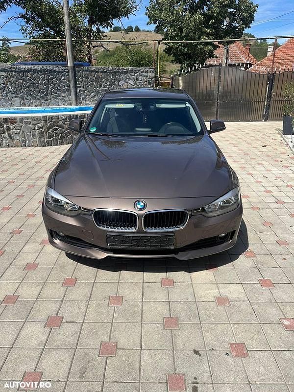 Culoaremaro Utilizat 2014 BMW 316 Berlinǎ | 10.250 EUR (Puțin scump) - Imagine 1/4