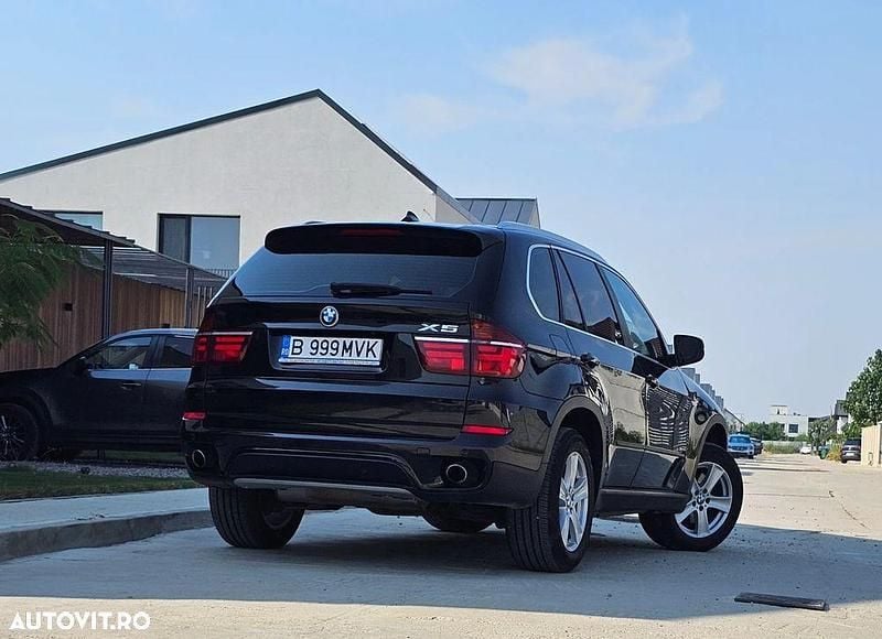 Second-hand BMW X5 306 CP (225 kW) 2012 Culoarenegru SUV