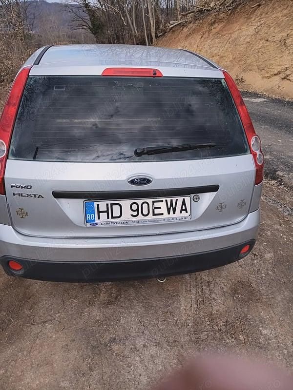 Utilizat 2005 Ford Fiesta SE Hatchback | 1.500 EUR (Preț OK) - Imagine 1/4