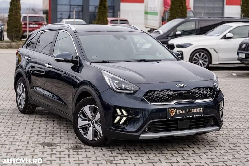 Second-hand Kia Niro Vision 141 CP (103 kW) 2020 Culoarealbastru SUV