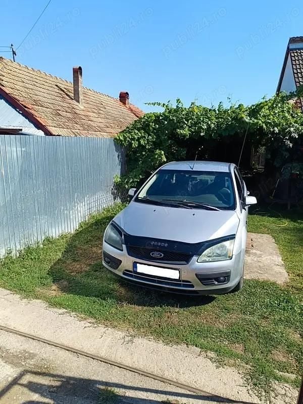 Argintiu Utilizat 2007 Ford Focus Berlinǎ | 1.400 EUR (Preț OK) - Imagine 1/4