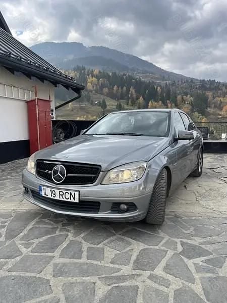 Gri Utilizat 2010 Mercedes C200 Berlinǎ | 5.200 EUR (Preț OK) - Imagine 1/4