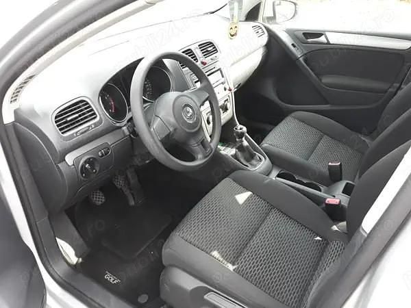 Gri Utilizat 2012 VW Golf VI Hatchback | 4.900 EUR (Preț bun) - Imagine 1/4