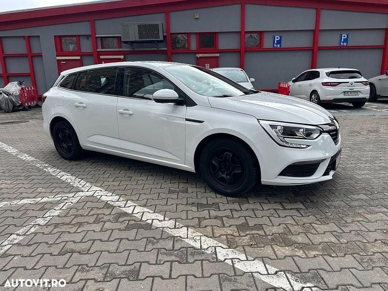 Second-hand Renault Mégane GrandTour Life 100 CP (73 kW) 2018 Culoarealb Break
