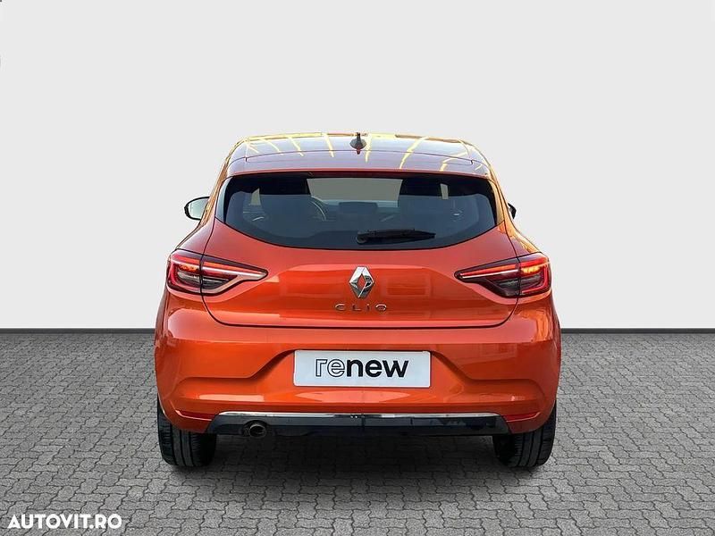 Second-hand Renault Clio V Techno 90 CP (66 kW) 2022 Culoareportocaliu Hatchback