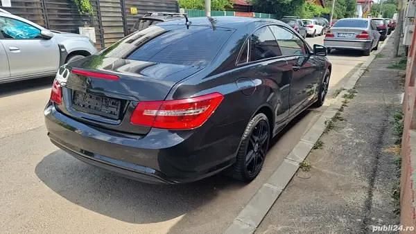 Second-hand Mercedes 220 170 CP (125 kW) 2010 Negru Coupe