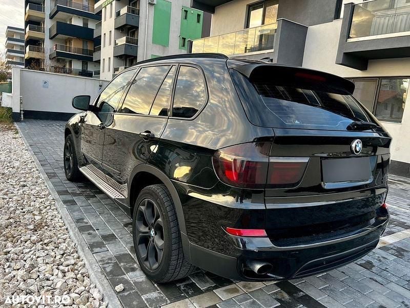 Culoarenegru Utilizat 2010 BMW X5 Sport Line SUV | 9.000 EUR (Preț OK) - Imagine 1/4