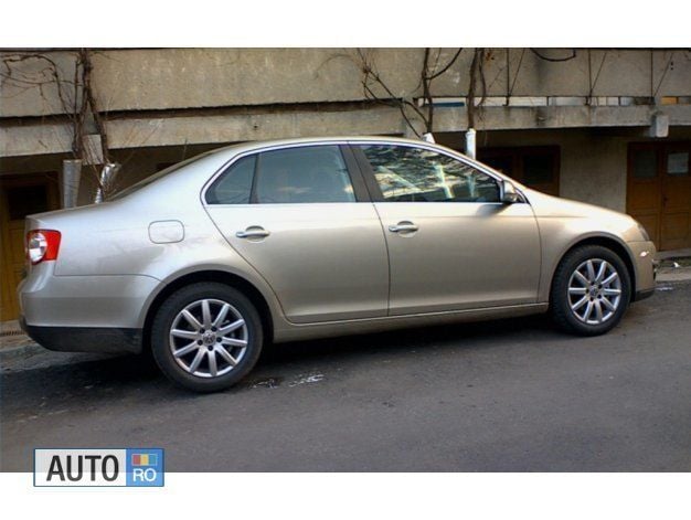 Second-hand VW Jetta 122 CP (89 kW) 2008 Maro Berlinǎ