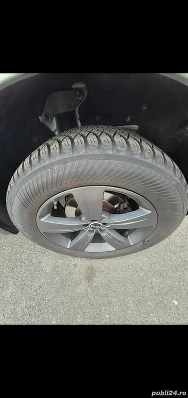 Second-hand Land Rover Range Rover Velar R-Dynamic 241 CP (177 kW) 2019 Gri SUV